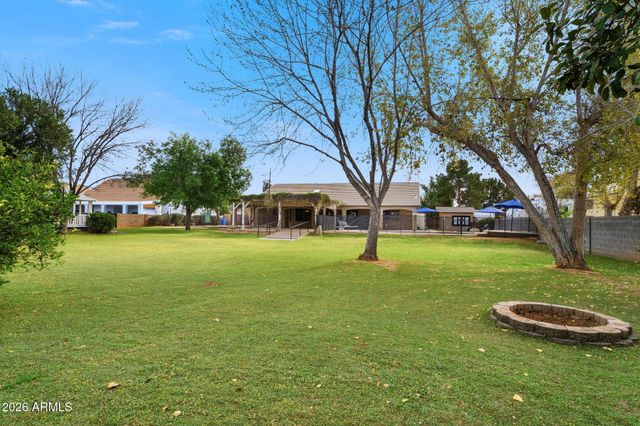 1822 E LEXINGTON Avenue N, Gilbert, AZ 85234