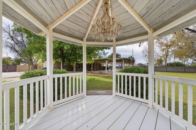 1822 E LEXINGTON Avenue N, Gilbert, AZ 85234