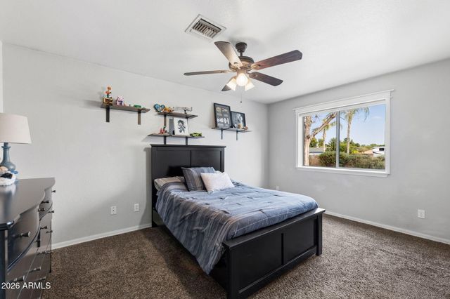 1822 E LEXINGTON Avenue N, Gilbert, AZ 85234