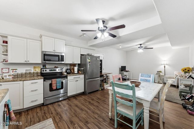 1822 E LEXINGTON Avenue N, Gilbert, AZ 85234