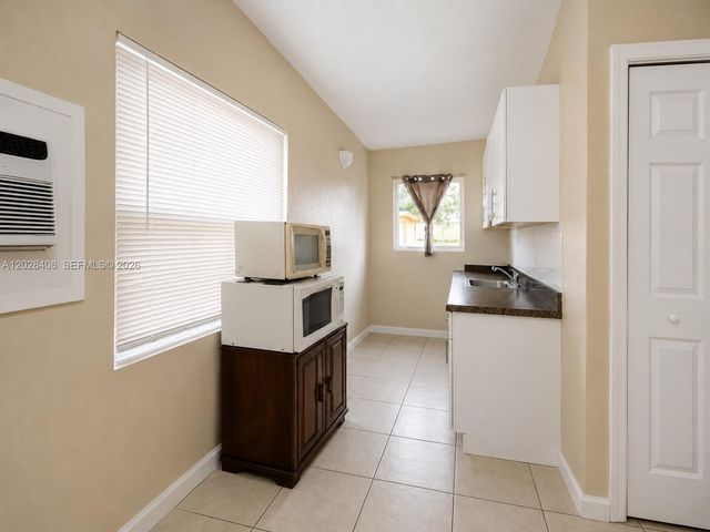 520 SW 6th Avenue 2, Homestead, FL 33030