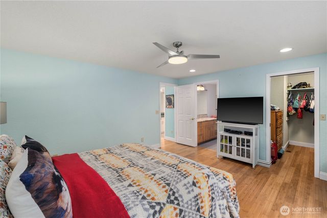 24124 127th Ave SE, Snohomish, WA 98296