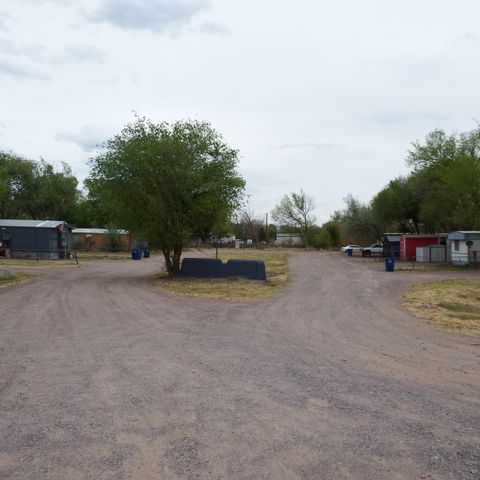 401-413 Eastwood Loop, Socorro, NM 87801