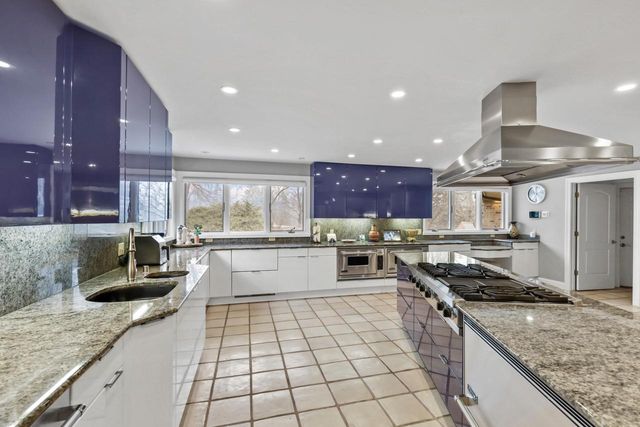 9210 County Road K, Franksville, WI 53126