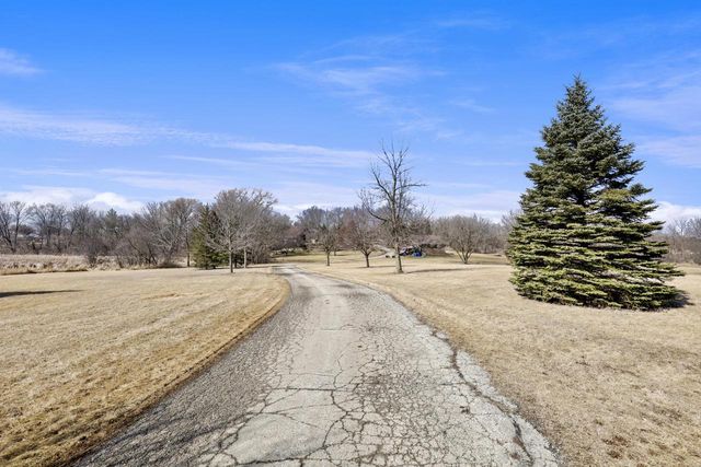 9210 County Road K, Franksville, WI 53126