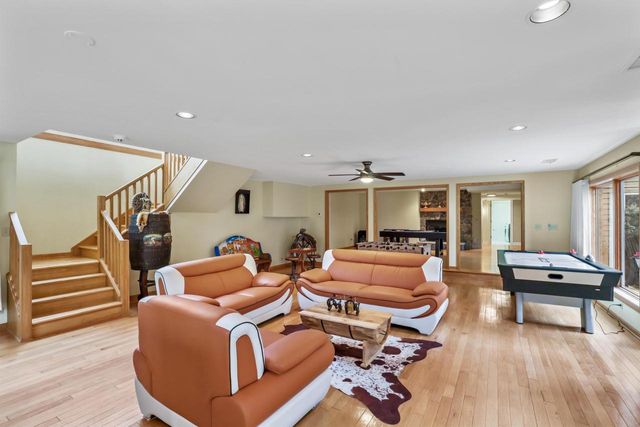 9210 County Road K, Franksville, WI 53126