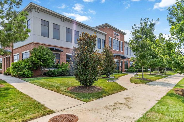 4131 Center Place Drive, Harrisburg, NC 28075