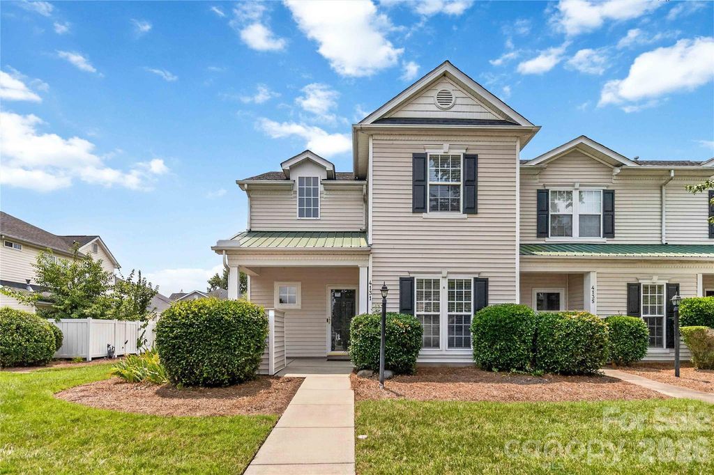 4131 Center Place Drive, Harrisburg, NC 28075