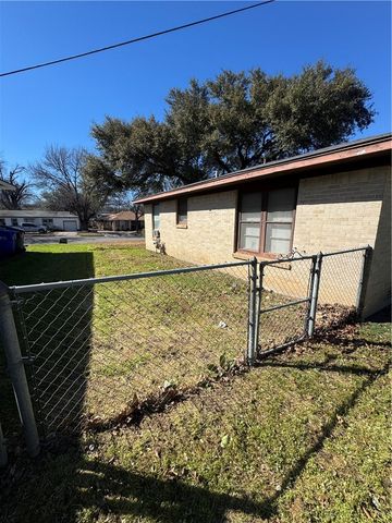 2325 N 41st Street, Waco, TX 76708