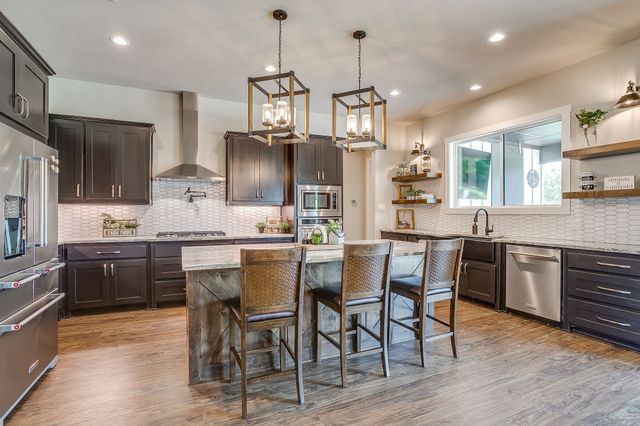 2029 Shady Creek Crossing, Azle, TX 76020