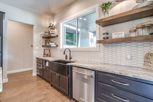 2029 Shady Creek Crossing, Azle, TX 76020