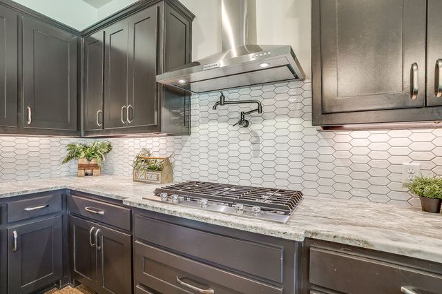 2029 Shady Creek Crossing, Azle, TX 76020