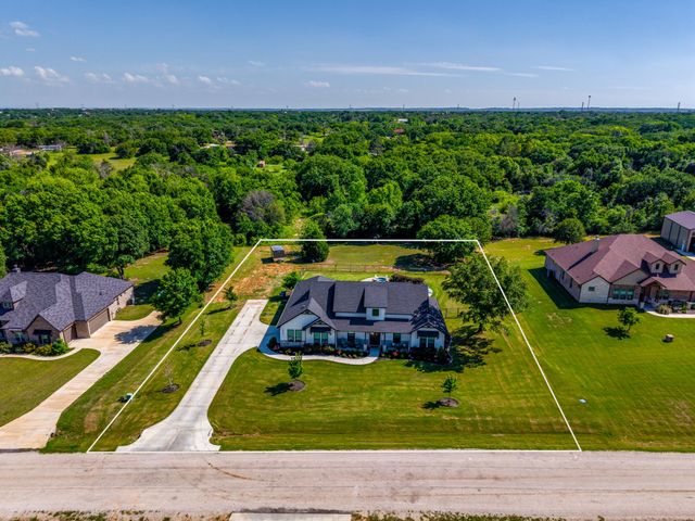 2029 Shady Creek Crossing, Azle, TX 76020