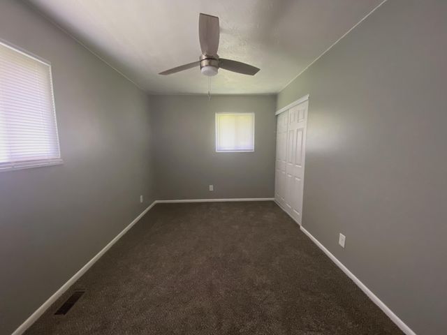 2219 Stop 8 Road 2219 Stop 8 Road, Dayton, OH 45414