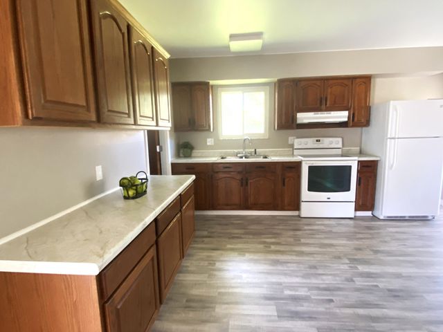 2219 Stop 8 Road 2219 Stop 8 Road, Dayton, OH 45414