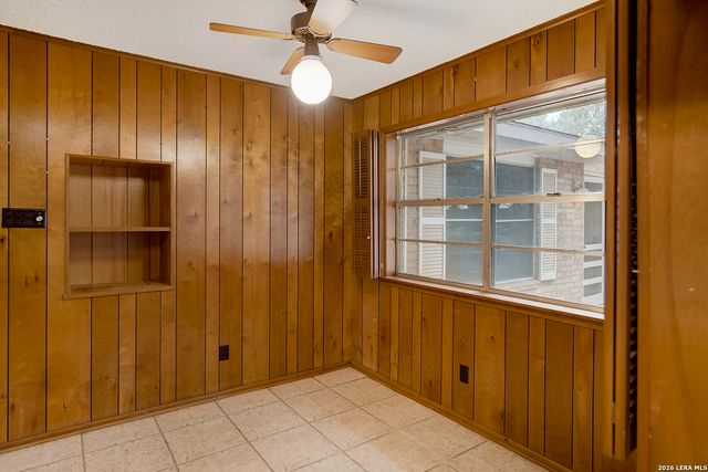 1709 Hickory, Floresville, TX 78114