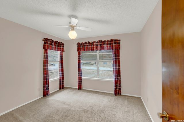 1709 Hickory, Floresville, TX 78114