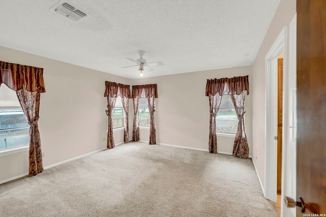 1709 Hickory, Floresville, TX 78114