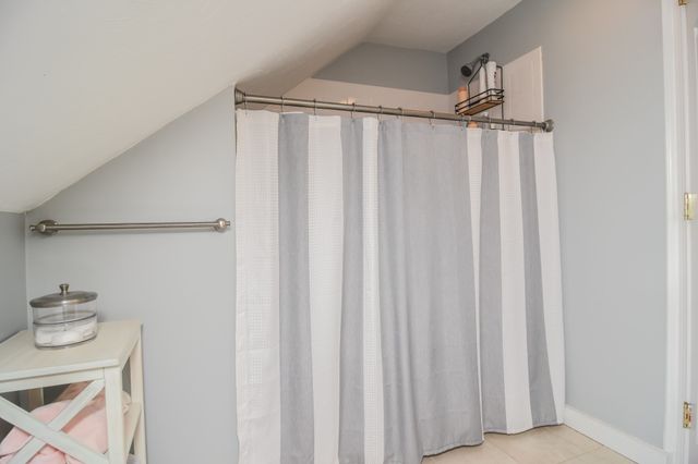 184 Elm St, Andover, MA 01810