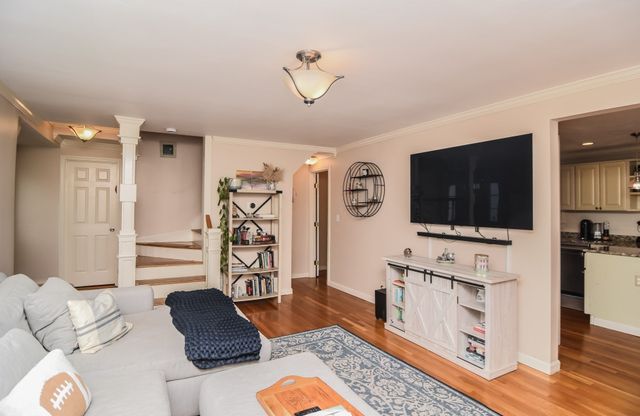 184 Elm St, Andover, MA 01810