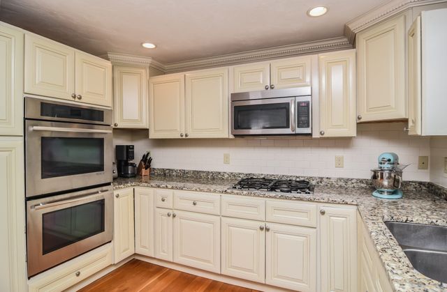 184 Elm St, Andover, MA 01810