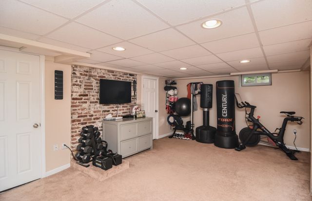 184 Elm St, Andover, MA 01810