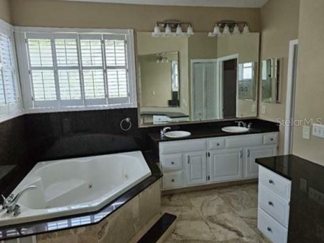 2128 LAKE CRESCENT COURT, Windermere, FL 34786