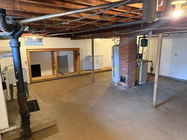 192 Spring St, Bridgewater, MA 02324