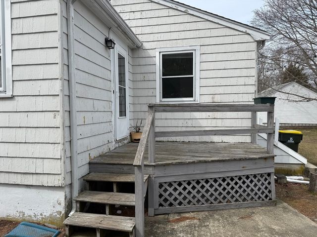 192 Spring St, Bridgewater, MA 02324