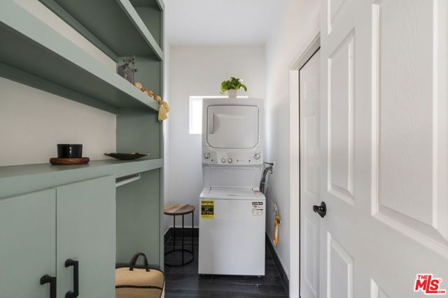 2651 N Rich Street, Los Angeles, CA 90039
