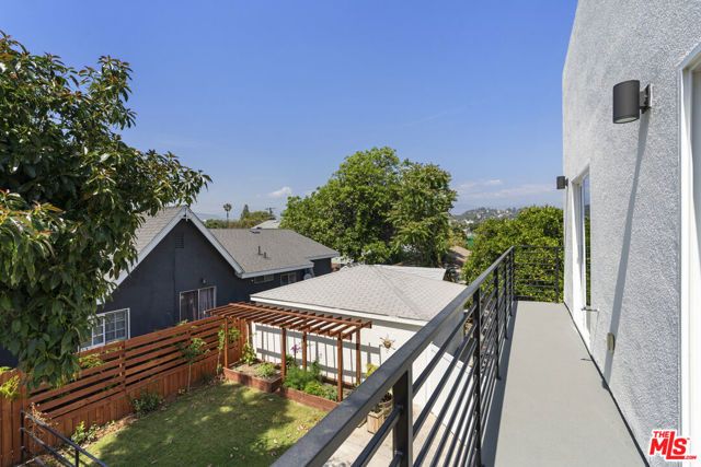 2651 N Rich Street, Los Angeles, CA 90039