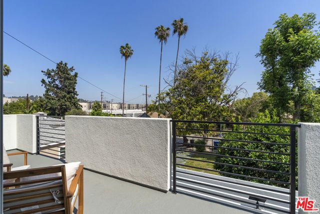 2651 N Rich Street, Los Angeles, CA 90039
