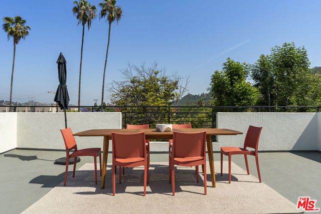 2651 N Rich Street, Los Angeles, CA 90039