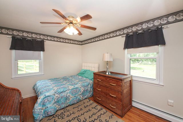 2850 THOMPSON RD, Harleysville, PA 19438
