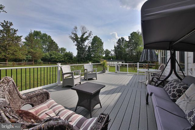 2850 THOMPSON RD, Harleysville, PA 19438