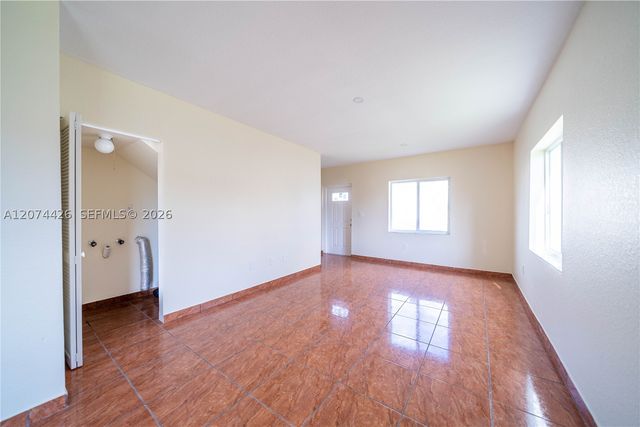 414 NW 84th Ter 414, Miami, FL 33150