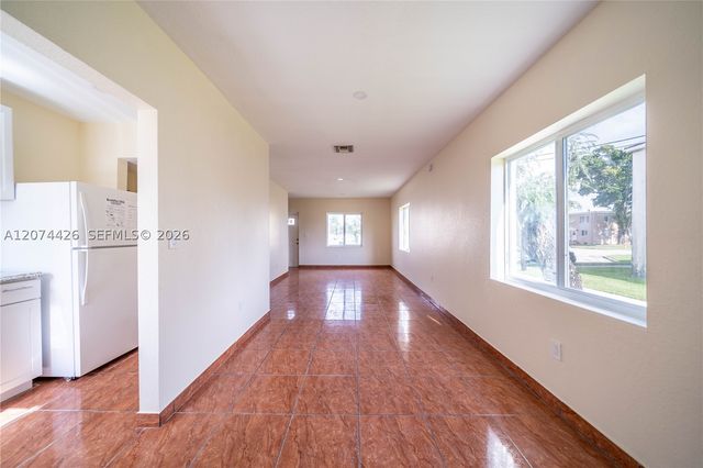 414 NW 84th Ter 414, Miami, FL 33150