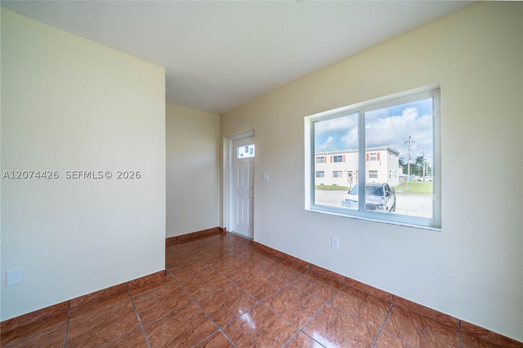 414 NW 84th Ter 414, Miami, FL 33150