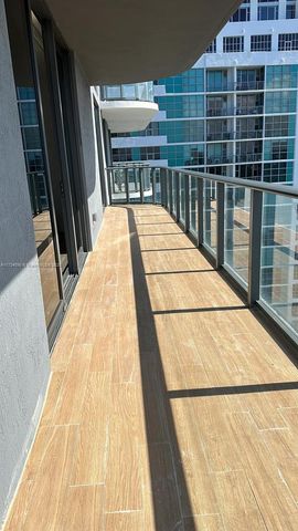 121 NE 34th St 2816, Miami, FL 33137