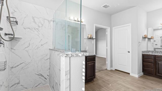 3210 Roan St, New Braunfels, TX 78130