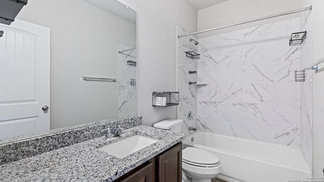 3210 Roan St, New Braunfels, TX 78130