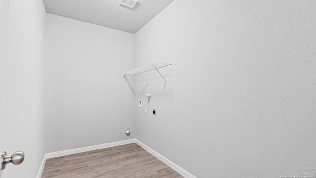 3210 Roan St, New Braunfels, TX 78130