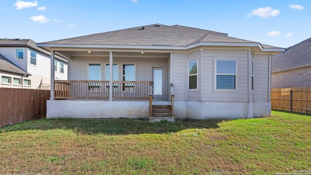 3210 Roan St, New Braunfels, TX 78130
