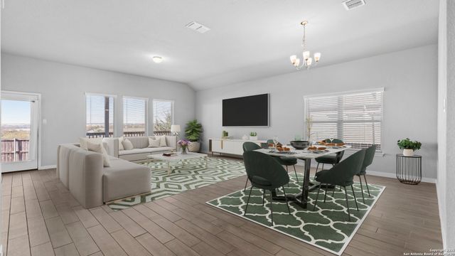 3210 Roan St, New Braunfels, TX 78130