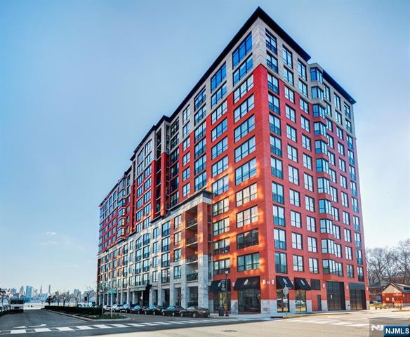 1025 Maxwell Lane 1209, Hoboken, NJ 07030