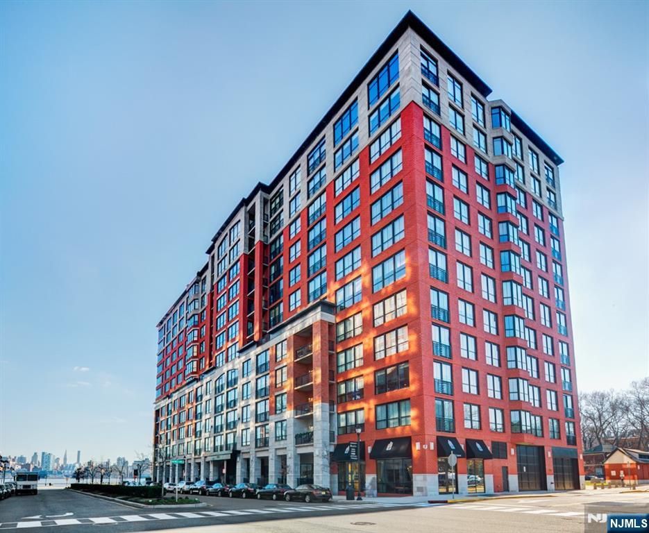 1025 Maxwell Lane 1209, Hoboken, NJ 07030