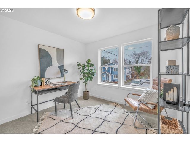 6481 Se RAMONA St C, Portland, OR 97206