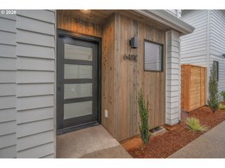 6481 Se RAMONA St C, Portland, OR 97206