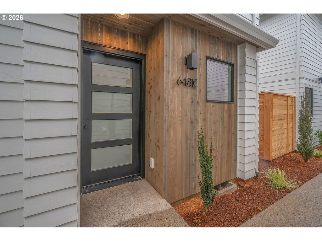 6481 Se RAMONA St C, Portland, OR 97206