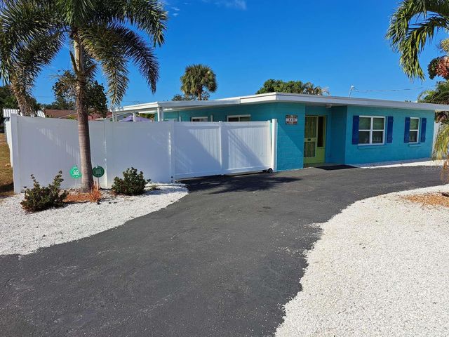 539 SHORE ROAD, Nokomis, FL 34275